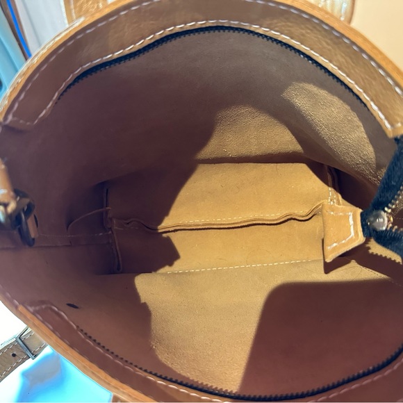 Mini crossbody tote from Portland Leather - Picture 4 of 6